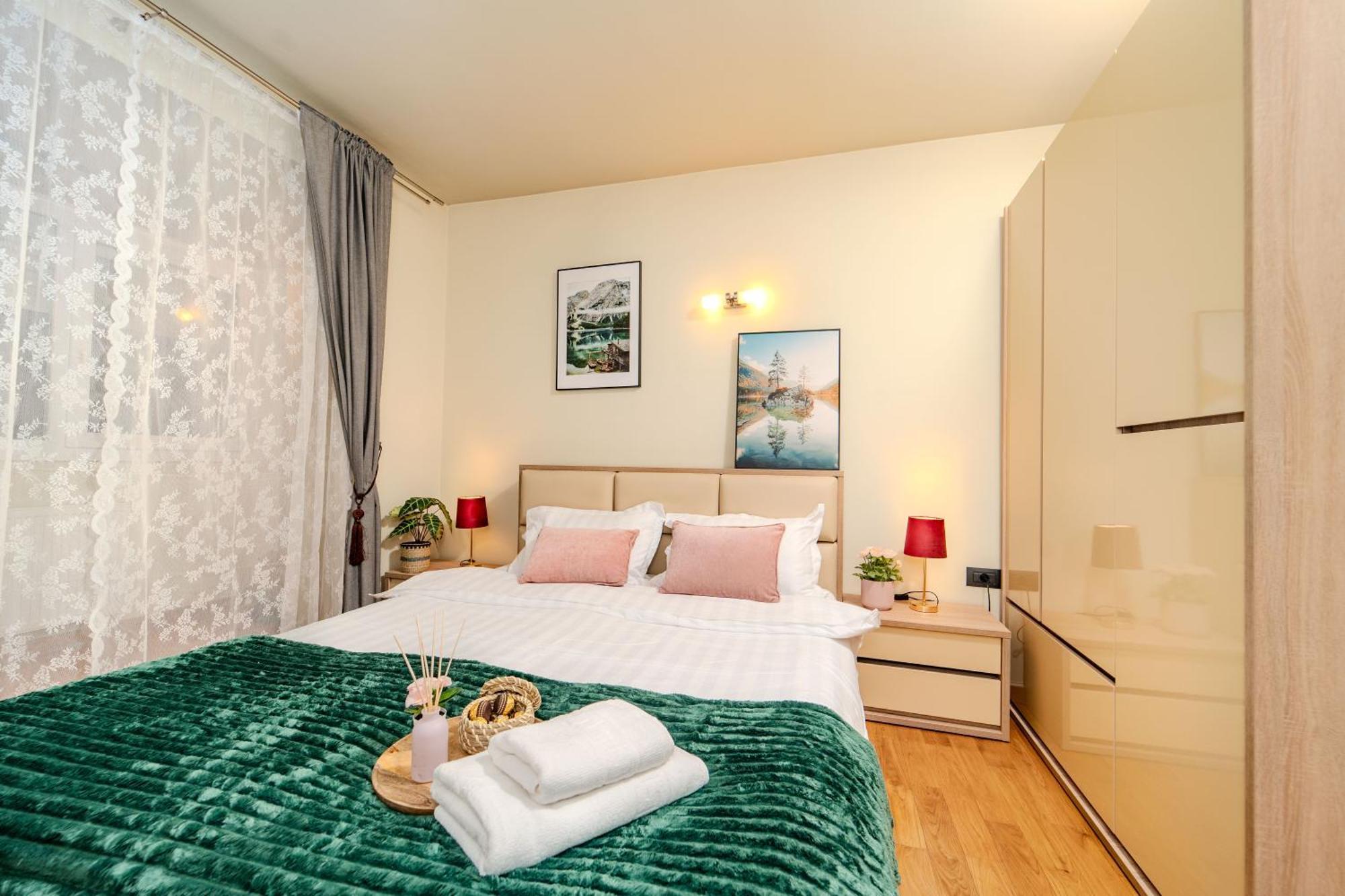 Central Elegant - Anastasia Apartment - By Openhouse Тимишоара Экстерьер фото